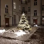 1 Syp, Kawa Vertuo, Kosmetyki Ada, 3 Min Metro Wilenska, By Visitwarsaw Apartments