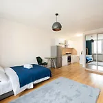 Praga-Poludnie Blue Studio