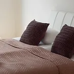 Dzielna Apartment Warsaw Wola By Noclegi Renters