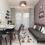 Elegant Apartment With Balcony & Bathtub Warsaw Wola By Noclegi Renters