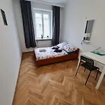 Fantastic Waw - O13 Room F