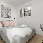 Stylish Apartment Close To Zlote Tarasy