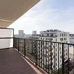 Optykow Spacious & Cosy Apartment With Parking By Noclegi Renters