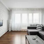 Mokotow Contemporary Apartment