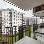 Wola Sunshine Apartment Free Parking