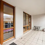 Wilanow Violet Apartment