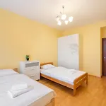 Wilanow Violet Apartment