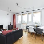 Superapart Korsykanska 1