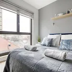 Warsaw Night Apartments Metro Plocka
