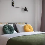Srodmiescie Homely Apartment