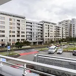 Stylish Flat Near The Chopin Airport