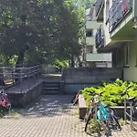Spacious Two-Bedroom Condo,Big Balcony,Freeparking