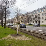 Rondo Wiatraczna Loft Apartment