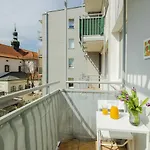 Shortstaypoland Niecala