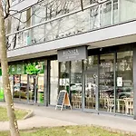 K22 Postepu 10 Aparts Warsaw
