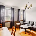 Designer Flat In The Heart Of Old Town