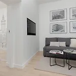 Spacious Apartment With Panoramic View Of Warsaw By Noclegi Renters