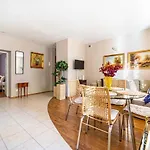 Grenadierow Praga Apartment