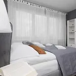 Comfy & Trendy Studio Apartment Warsaw Wola By Noclegi Renters