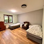 Green Albatros 48M With Bathroom