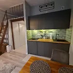 Lochowska 12 Apartament Na Antresoli