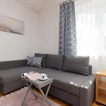Metro Natolin Ursynow Centre Studio With Balcony By Noclegi Renters