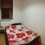 Valda ,Pokoje Przy Trasie Torunskiej
