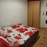 Valda ,Pokoje Przy Trasie Torunskiej