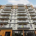Wlochy Borsucza Modern Apartment By Noclegi Renters