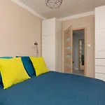 Cosy & Homely Two-Room Apartment By Renters