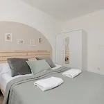 Apartament Zlota With View On Palace Of Culture And Science By Renters