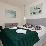 Warsaw City View Apartment With 2 Bedrooms & Ac By Noclegi Renters