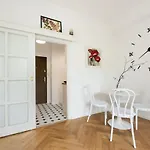 Plac Konstytucji Bright Apartment