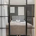 Pulawska Elegant Apartment Warsaw Mokotow By Renters