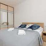Bright Apartment Wola Near Metro Station By Noclegi Renters