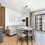 Port Praski Stylish Apartment Near Old Town