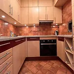Labo Apartment Metro Swietokrzyska