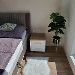 Apartament 3 Pokojowy Lub Pokoj W Mieszkaniu W Nowym Bloku