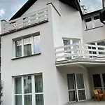 Willa Kaskada Lomianska 33 Warszawa