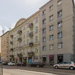 Bright Apartment Wola Near Metro Station By Noclegi Renters