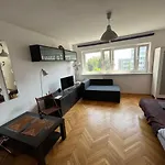 Uroczy Apartament Blisko Centrum