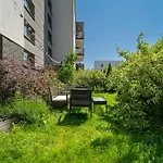 Bluszczanska Modern Urban Apartment
