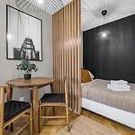 Park Sady Zoliborskie Modern Apartment
