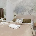 Pozytywny Mokotow Apartment With Balcony Warsaw By Noclegi Renters
