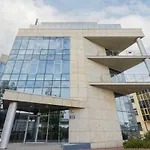 Aleje Jerozolimskie Apartments With Parking And Ac By Renters