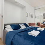 Aleje Jerozolimskie Apartments With Parking And Ac By Renters