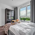 Galeria Polnocna Apt - 45M2, Parking, Balcony - By Rentujemy