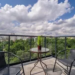 Galeria Polnocna Apt - 45M2, Parking, Balcony - By Rentujemy
