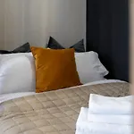 Park Sady Zoliborskie Modern Apartment