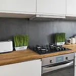 Cozy Apartment In The Centre Of Warsaw, Metro, Wi-Fi - By Hik Apartments